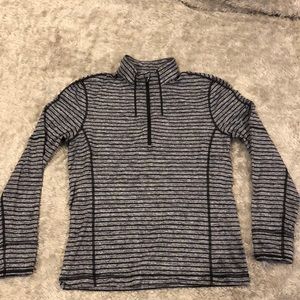 Mens Lululemon 1/4 zip pullover - size large